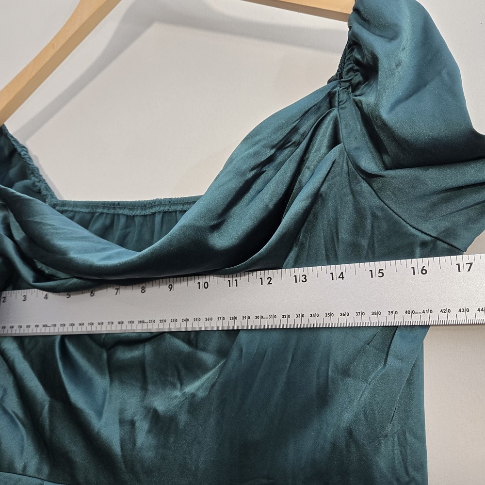 Unbranded Womens Dress Sz M Green Satin Long Sleeve Party Holiday Y2K Lightweigh - Picture 14 of 16